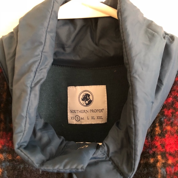 Men’s Southern Proper plaid pullover - Picture 2 of 3